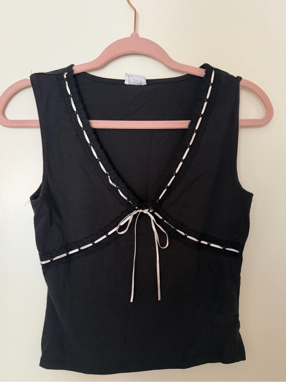 Cotton-On Sofia White Ribbon Trim Black Sleeveless V-Neck Tank